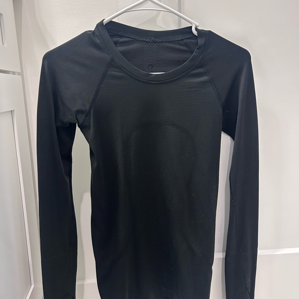 Lululemon Black Long Sleeve Top
